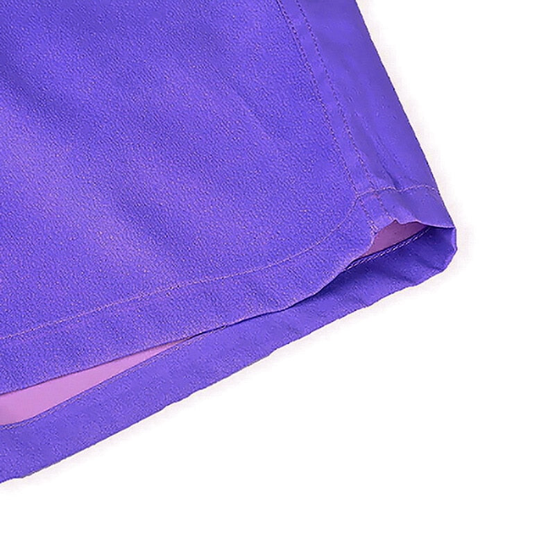 Pantalonetas que cambian de color con la temperatura del agua .