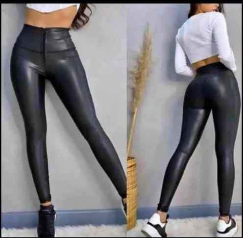 Leggins Efecto Cuero Levanta Cola.
